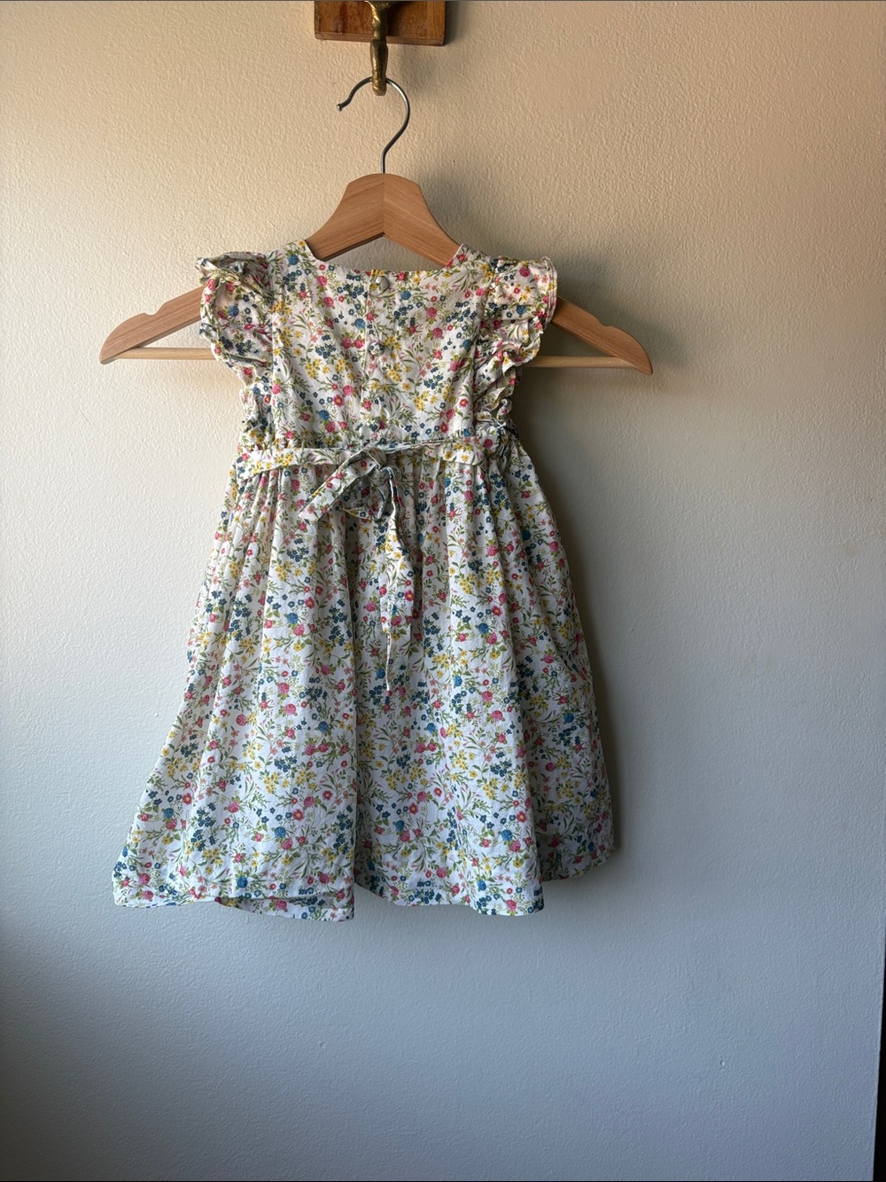 La Coqueta Girls Floral Smocked Dress Size 3Y - Picture 4 of 5